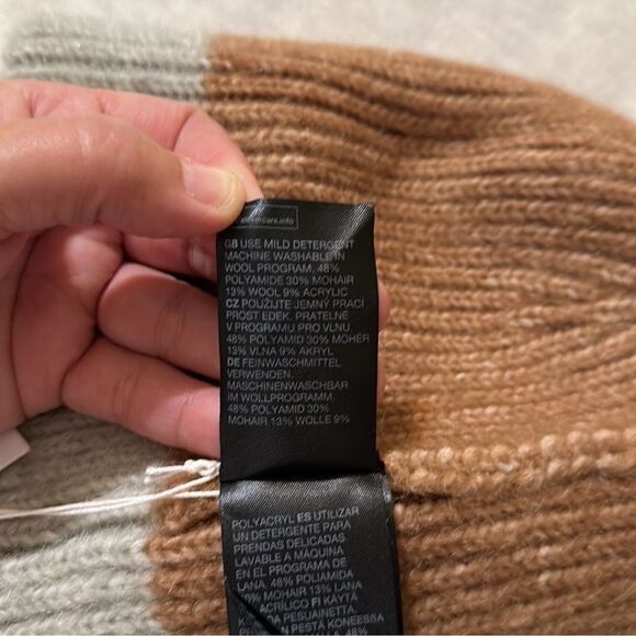 & Other Stories Ribbed Knit Color BlockโBeanie Hat in Brown & Light Green - Picture 9 of 10